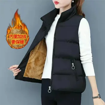 Жена пуховый памук жилетка 2023, новата дамска есенно-зимна свободна яке без ръкави, къси корейски загрята кадифена топла жилетка